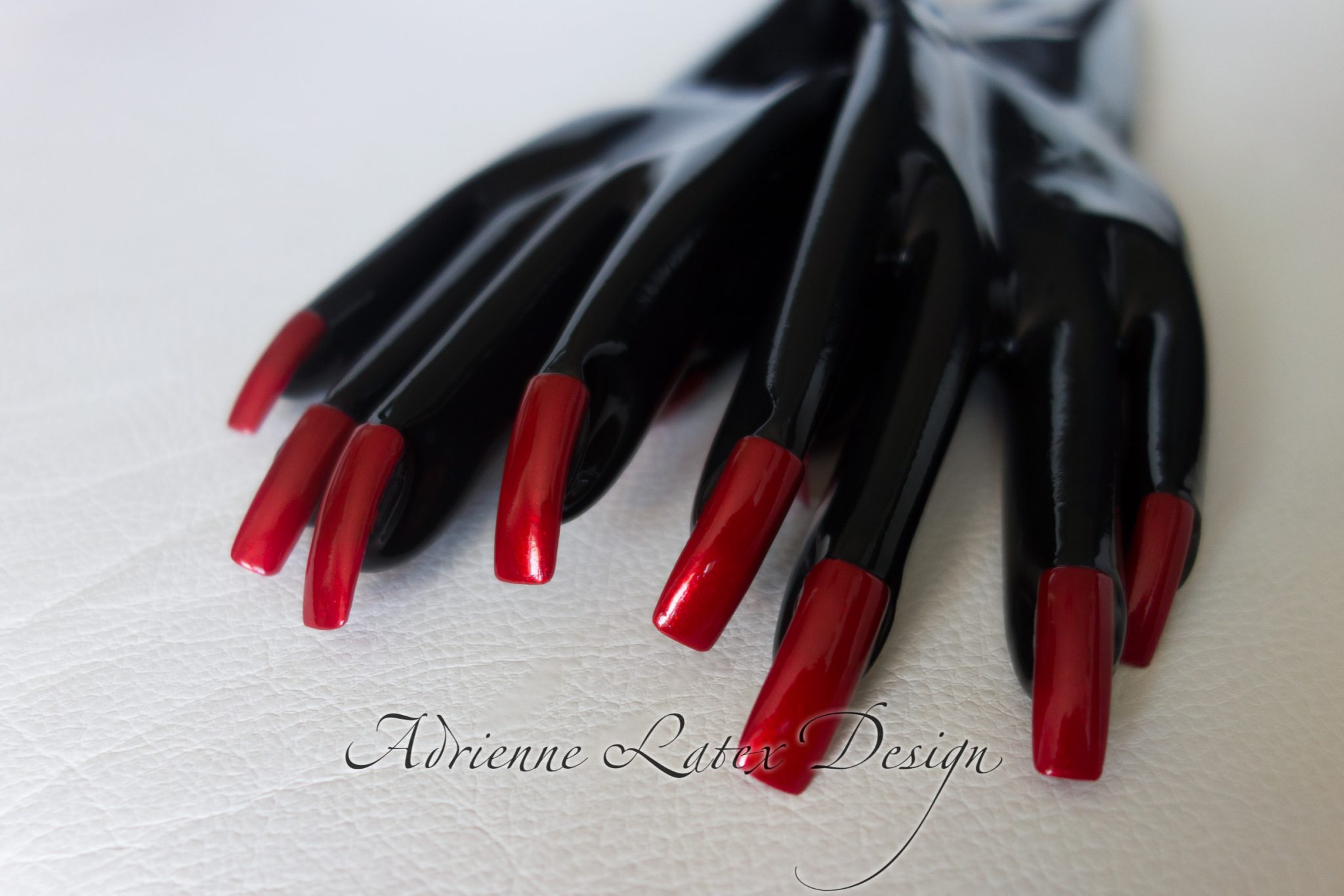 Latex gloves with nails – Adrienne Latex Design Eshop